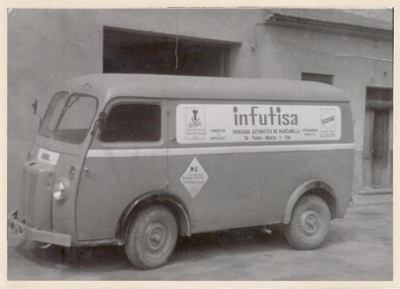 Furgoneta de reparto de Infutisa